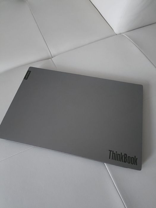 Vând laptop Lenovo thinkpad,că și nou , specificații în poze.