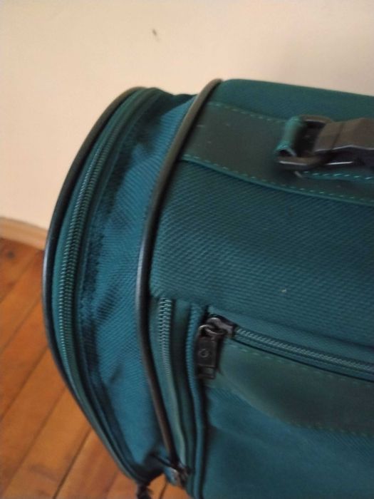 Samsonite лек куфар за ръчен багаж с 4 колелца