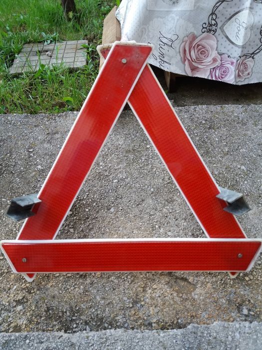 Светлоотразителни триъгълници