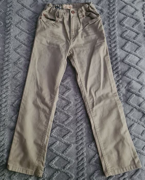 Джинсы на мальчика в идеальном состоянии