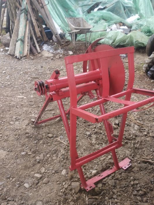 Circular electric motor 220