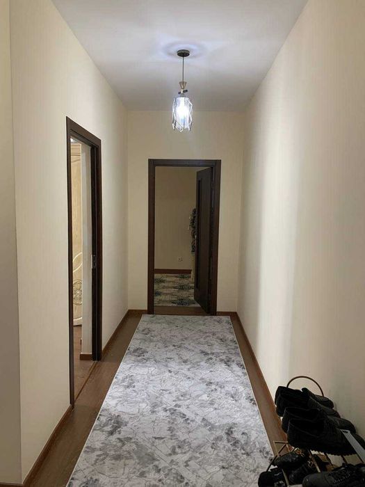 Yangi chosh-Teppa 2 xona 60m2 mebel texnikasi bilan.