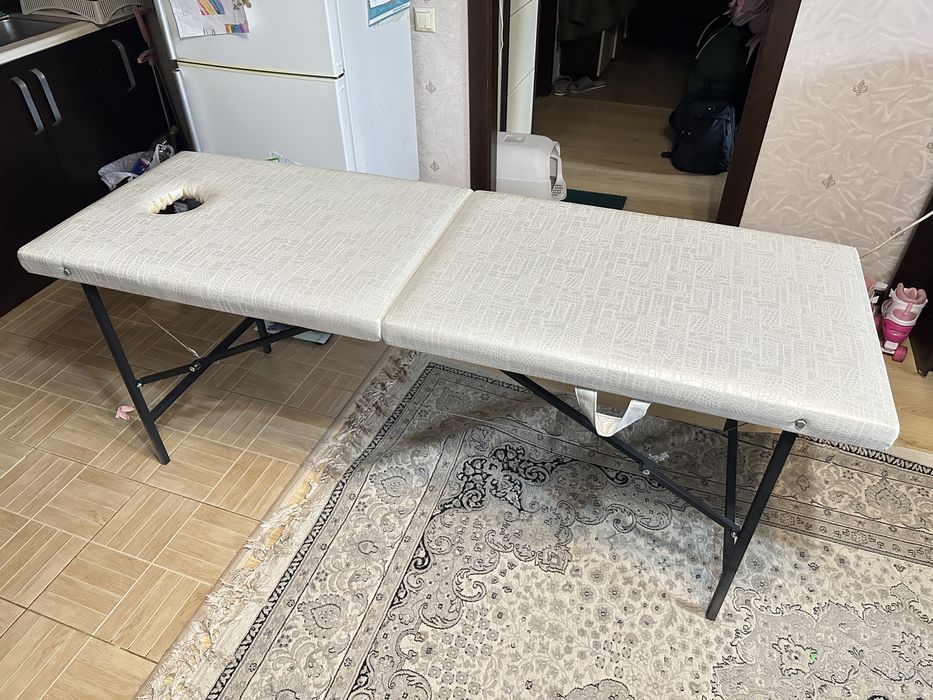 Массажный столик