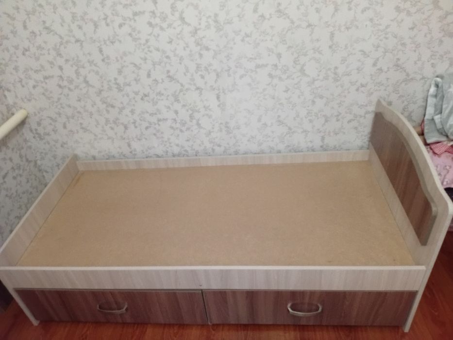 Продам кровать срочно