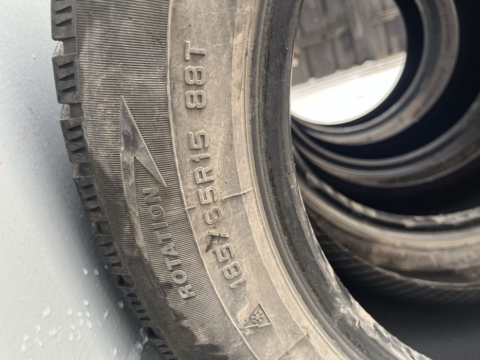 Зимняя резина шипованная б/у