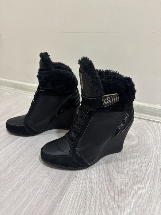 Дамски зимни обувки Selena Gomez