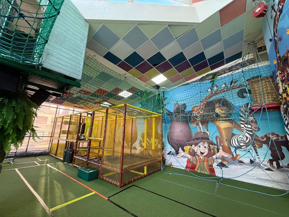 Afacere Restaurant si Loc de Joaca