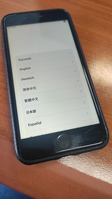 Apple iPhone 7 телефон