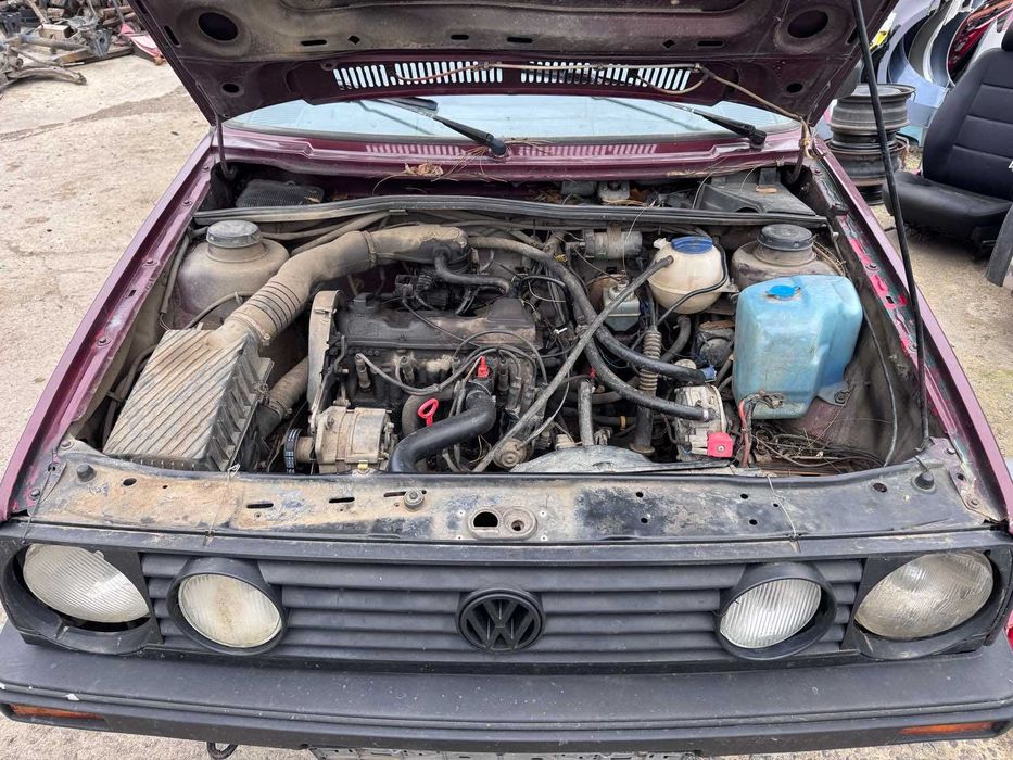 VW Golf II 1.8i 90hp 1990г. На Части