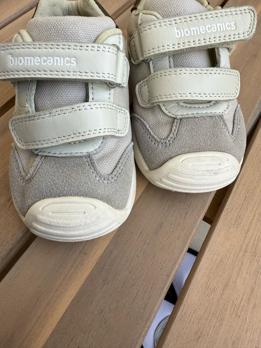 Incaltaminte Biomecanics