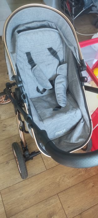 Бебешка количка Moni