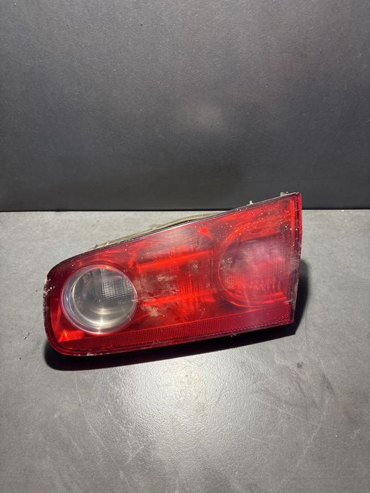 Lampa / Tripla stop dreapta pe hayon Renault Laguna 2003