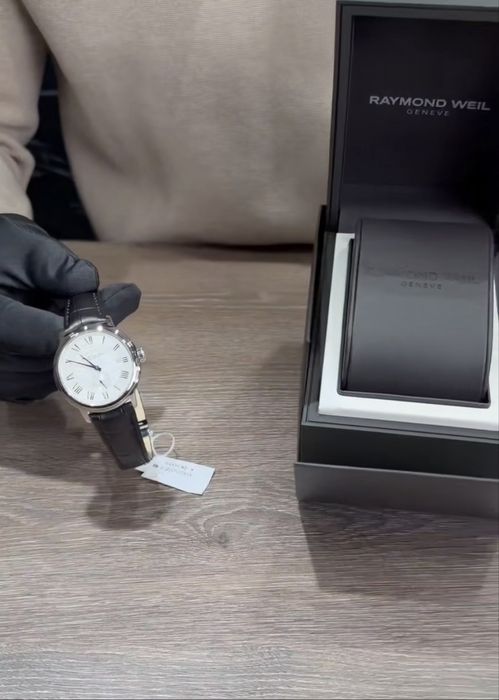 Часы Raymond Weil оригинал (новый) отличный подарок на новый год