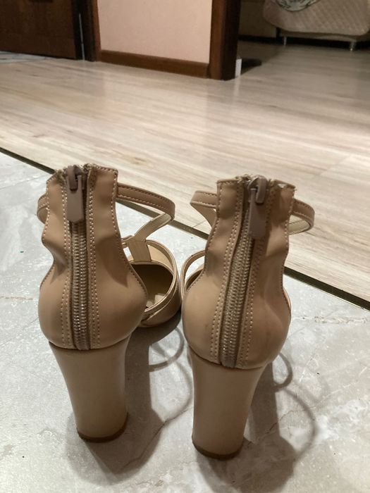 Туфли женские на каблуке Bambi