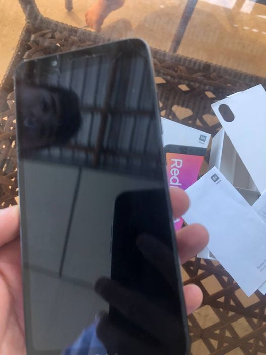 Redmi 7a 2019 yil usta koʻrmagan akuratni ishlatilgan aybi pashti yoqq