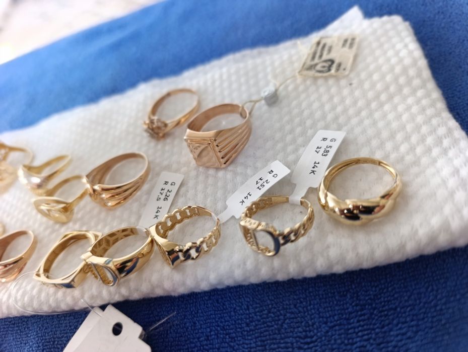 Тилло узуклар ,,никох узуги, мужские и женские размери 17- 21 гача бор