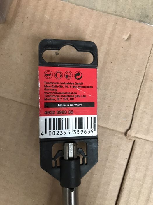 Burghiu Milwaukee Sds Plus 30x250mm Nou cu 4 Cuțite
