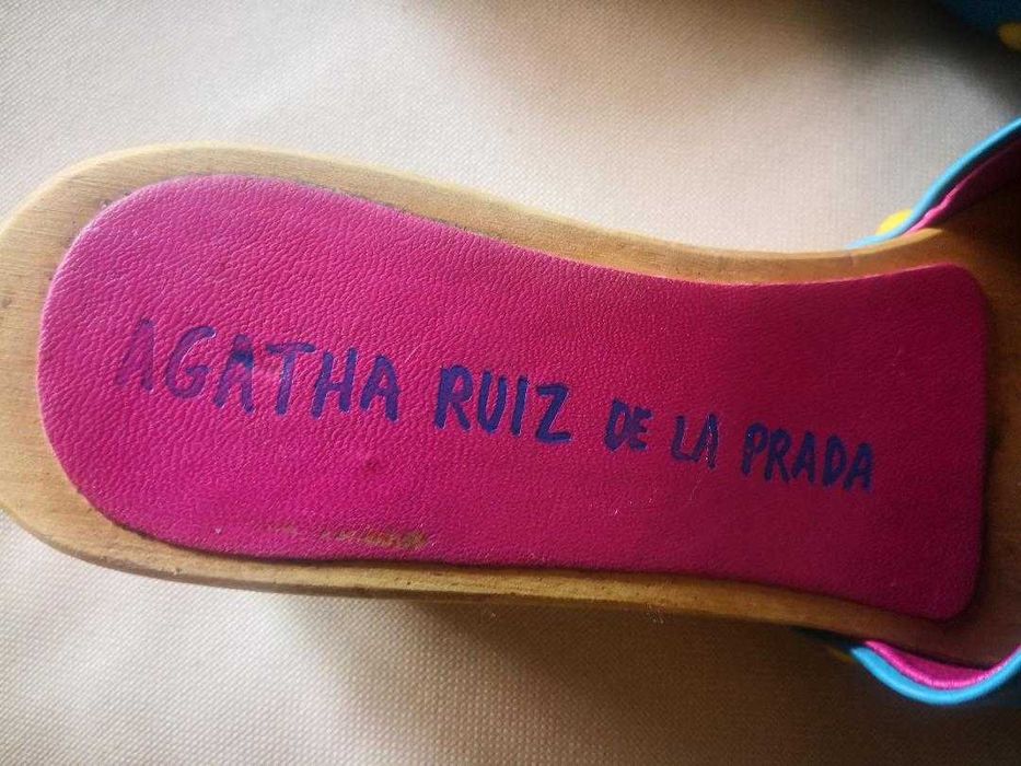 Saboti Agatha Ruiz de la Prada