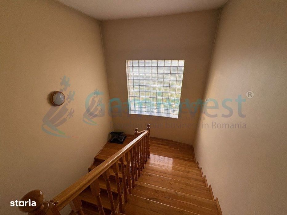 GAMINVEST Vila cu 13 camere si 3000 mp teren in Sanmartin,Bihor,V4221
