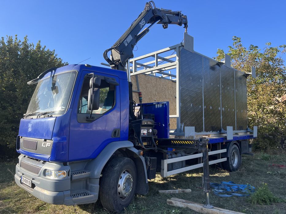 Камион с кран Транспорт на материали Автокран