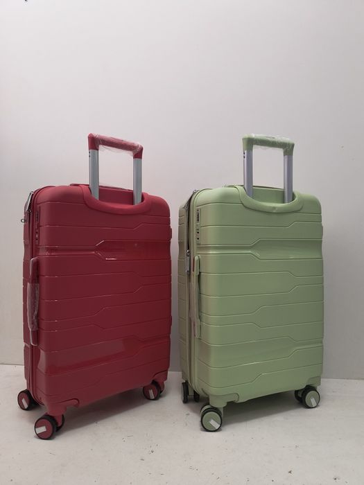 Куфари от полипропилен в среден и голям размер ( безплатна доставка/