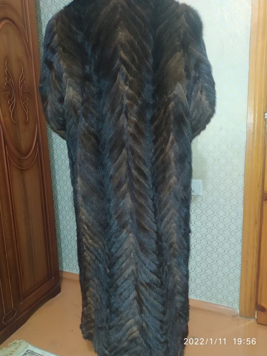 Продам норковую шубу