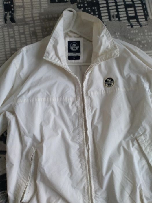 Vand geaca Fashion de calitate noua, produs de import Italia.Mar.L