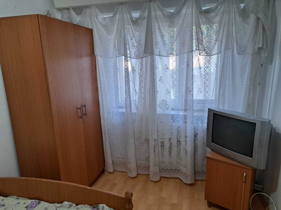 Inchiriez apartament cu 4 camere