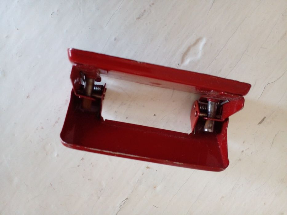 Степлер  + скобы.  Степлер. Дырокол