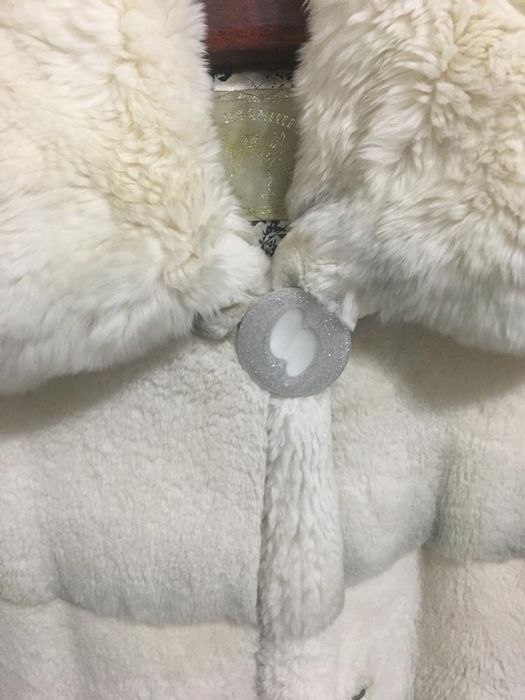 Продаётся шуба .