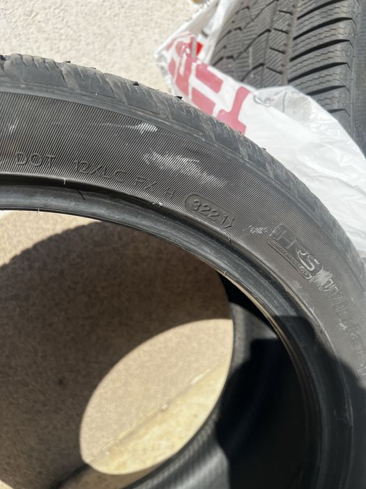 2 Anvelope Iarnă Hankook 245/40 R19 Run Flat DOT 2021