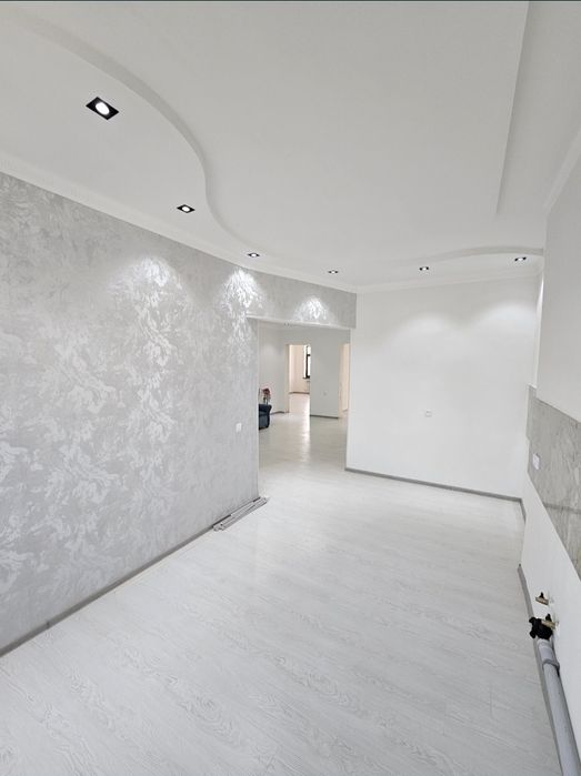 4 xonali kvartira, Komilon MFY,  Islom Karimov ko'chasidan sotiladi