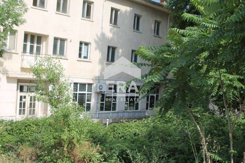 ТОП ОФЕРТА ! Промишлена сграда в центъра на гр. Ивайловград