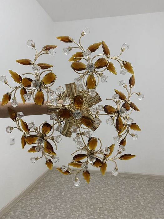 Арзан багада люстралар