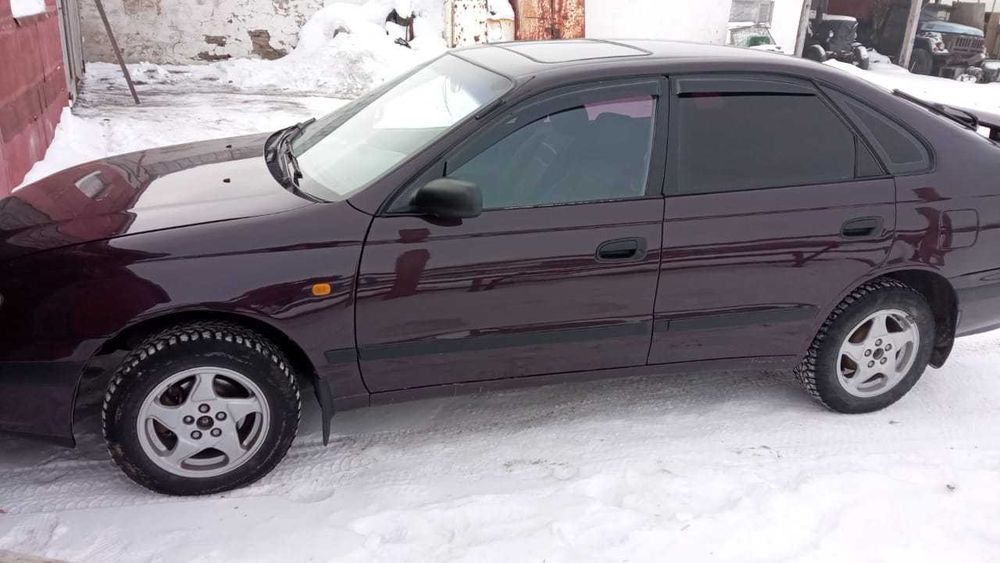 Тоyota Carina E c зап. частями