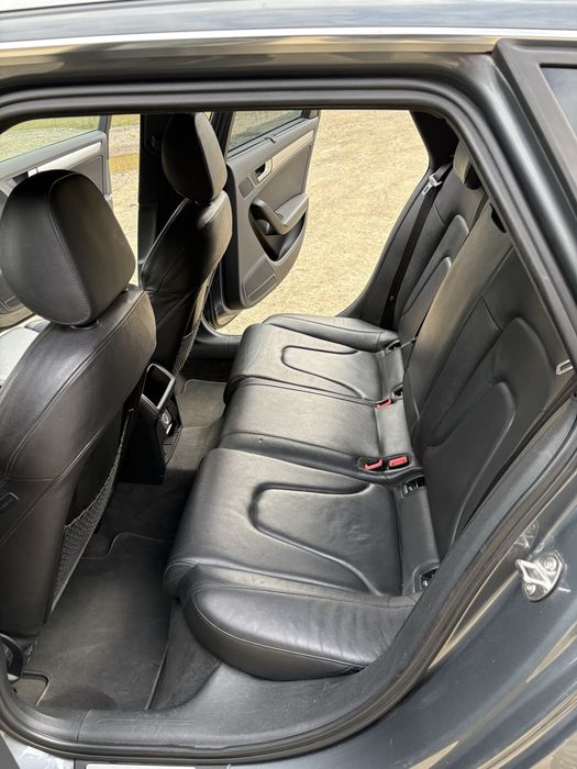 Audi A4 Avant 3XS Line, motor 2.0, 2014, Automat, 211xxx km Jante RS R19