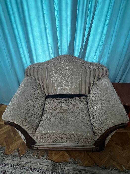 2 дивана и 1 кресло