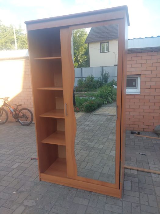 Продам шкаф купе