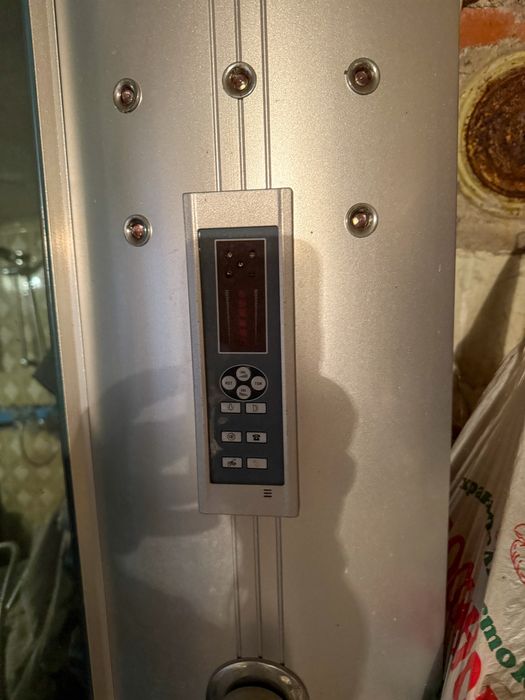 Хидромасажна душкабина 90х90х220/225