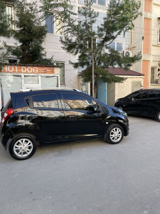 Spark 1.25 sotiladi qora mexanika