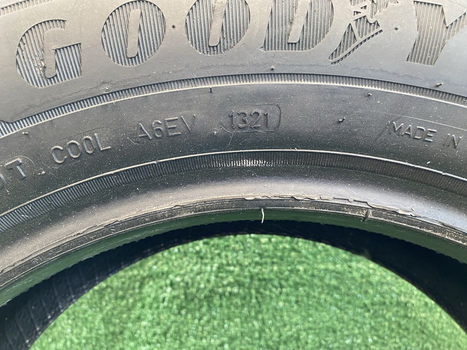 Anvelopa vara 215 65 16C Cargo Good Year Efficient Grip Dot1321 5,5mm