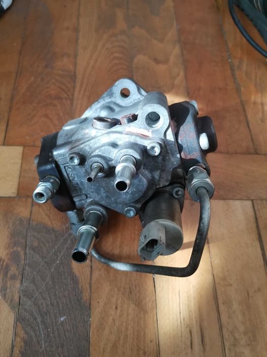 Pompă de înaltă presiune Opel Astra j. K. Moka.