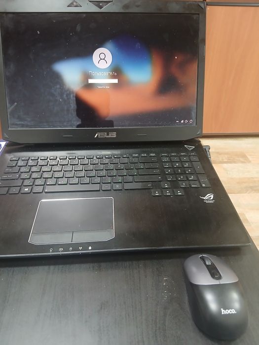ASUS ROG серии G750 / GL552