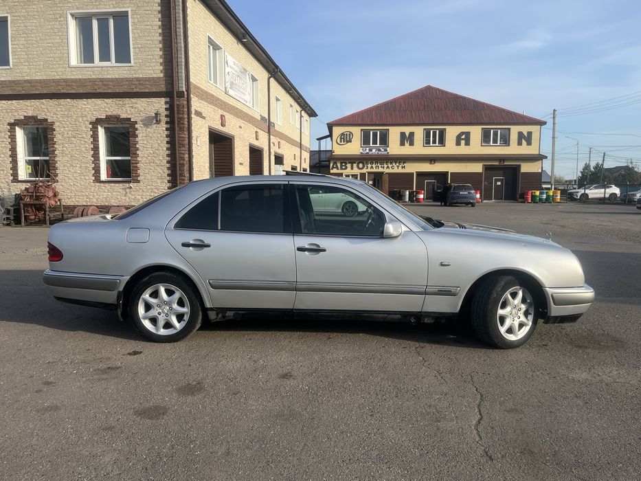 Продам Mersedes W210
