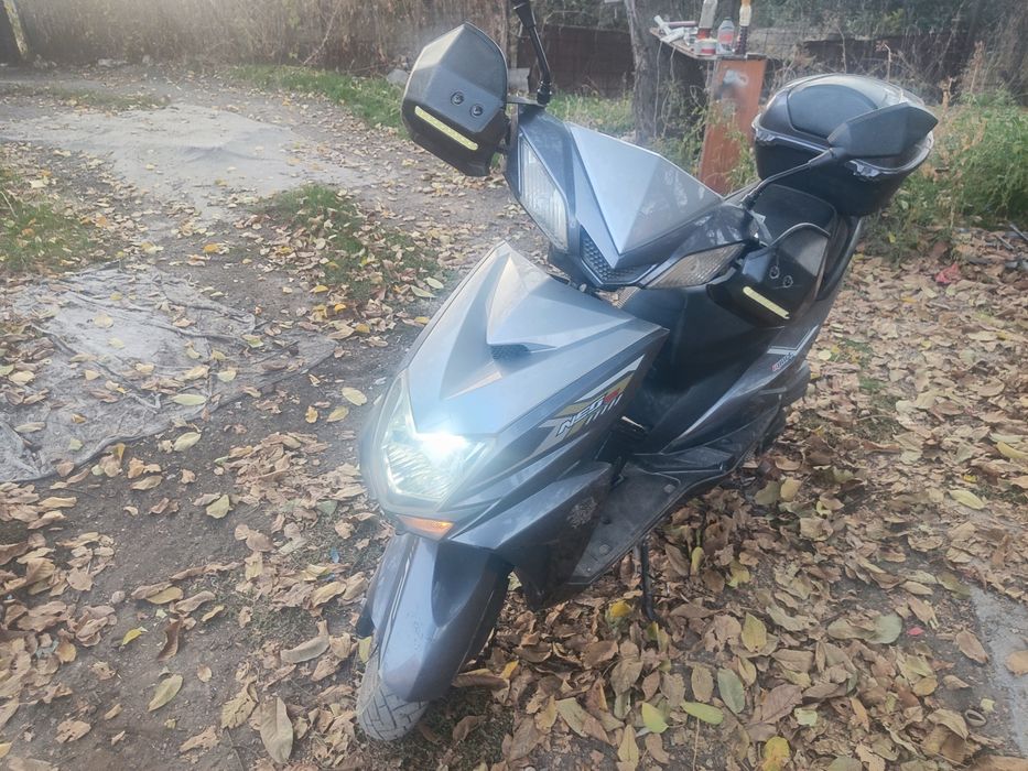 продам скутер м8