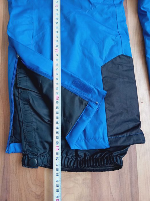 Нови ски гащеризони 52/54 размер