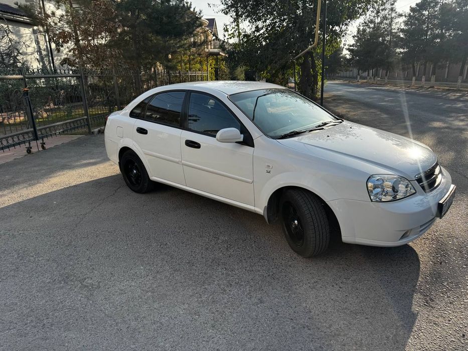 Lacetti 1.8 ideal holati