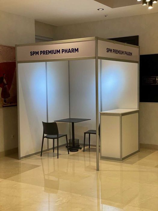 Аренда выставочной мебели для мероприятий и событий