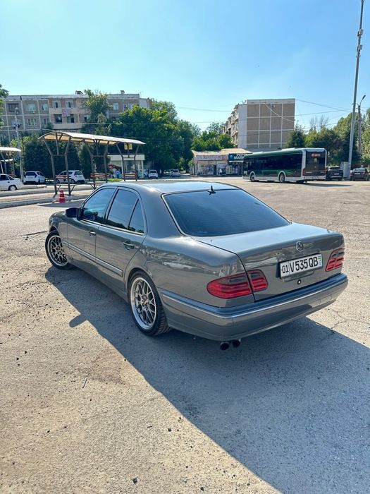 Mercedes-Benz W210 Avantgard
Йили: 1998
Мотор: 2.3 компрессор
Пробег: