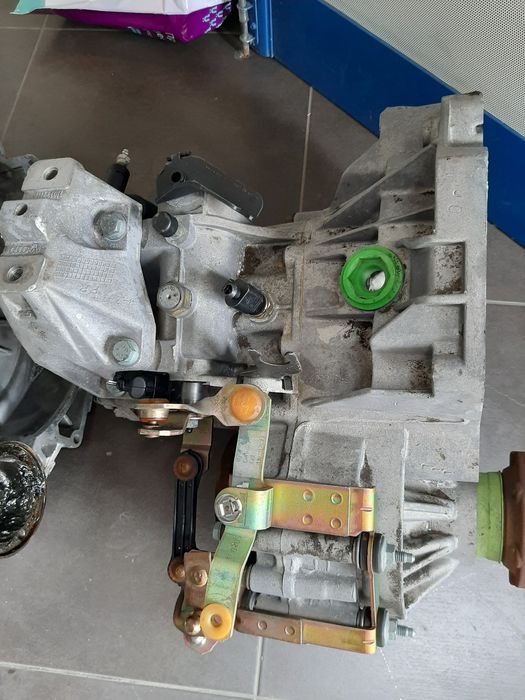 Ръчна скоростна кутия ГОЛФ 4 1.6 1.4 бензин.Гаранция 1 година.